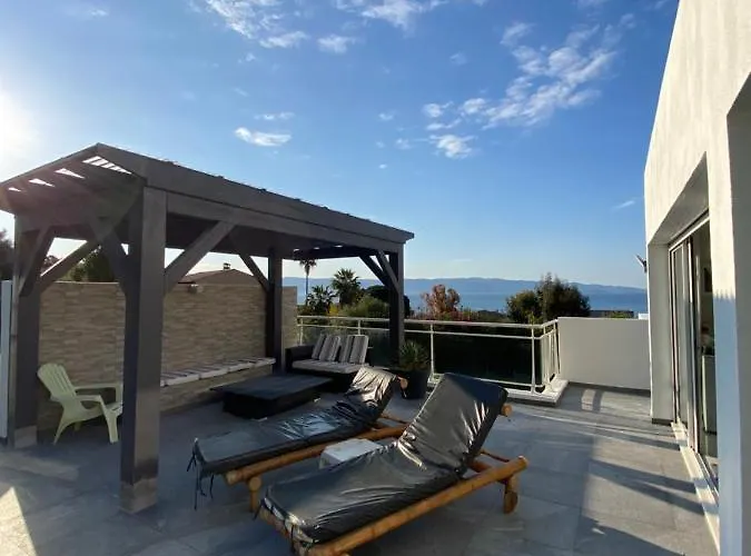Le Week End Villa