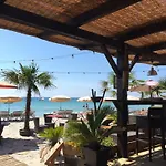Le Week End Villa *